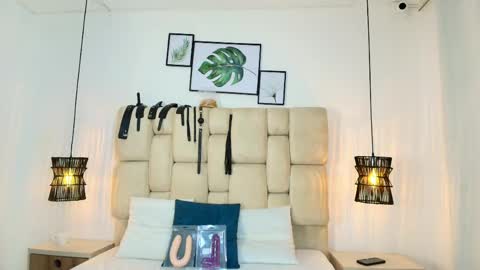 kimberlyfox_t online show from 05/12/26, 12:35
