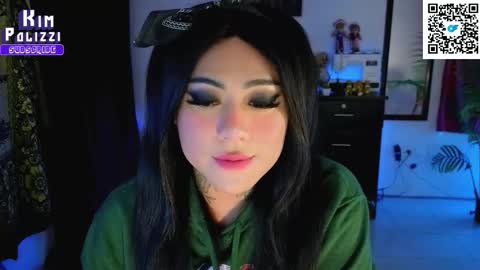 Kimberly Polizzi     online show from 11/11/25, 01:16