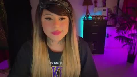 Kimberly Polizzi     online show from 12/17/25, 02:17