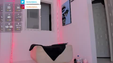 Snapshot of kimberlykors_ chatting on 06/18/26, 08:58 Kimberly online show from 06/18/26, 08:58