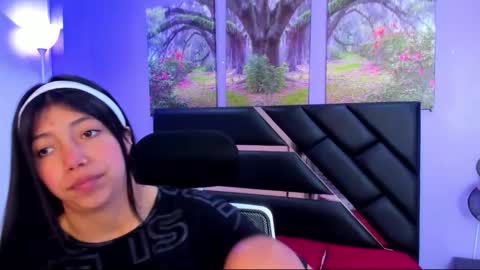 Kimberly Villalobos online show from 09/17/25, 11:34