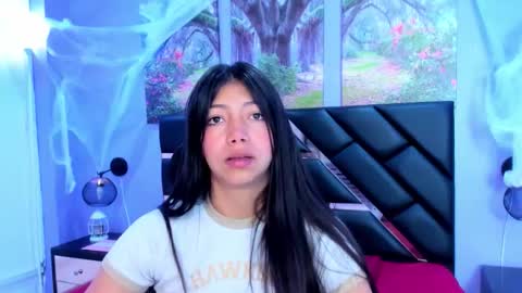 Kimberly Villalobos online show from 10/20/25, 11:32