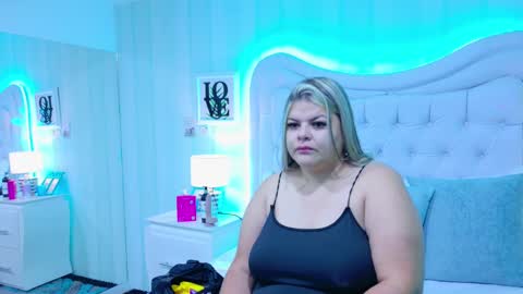 Snapshot of kimbrookss chatting on 10/21/25, 10:49 KimBrooks online show from 10/21/25, 10:49