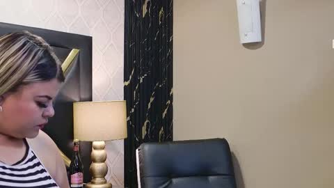 KimBrooks online show from 12/15/25, 07:40