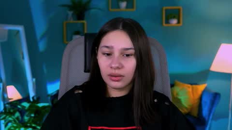 kimclarks online show from 11/09/25, 02:37