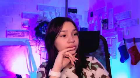 kimclarks online show from 12/21/25, 06:31