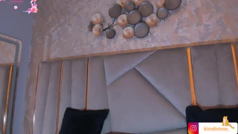  KIM  online show from 02/13/25, 02:45