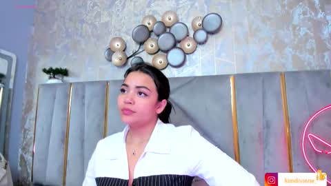  KIM  online show from 09/24/25, 02:59