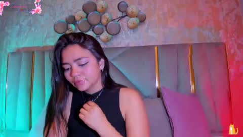  KIM  online show from 04/22/26, 02:25