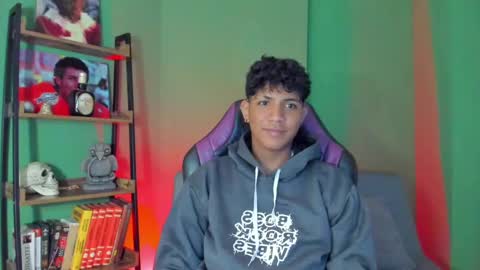 ISAAC online show from 01/04/25, 01:42