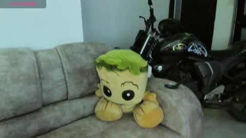 ISAAC online show from 10/23/25, 02:44