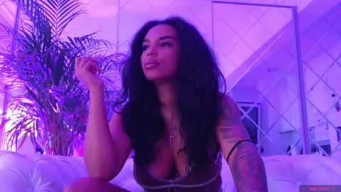 Kim online show from 12/16/25, 03:33