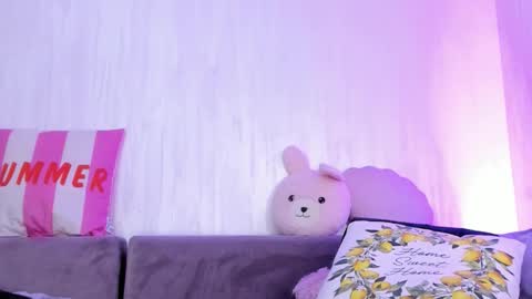 Natalie online show from 11/21/25, 09:24