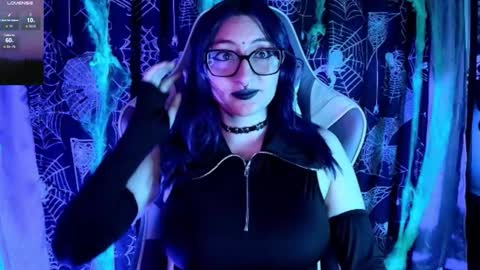   online show from 10/28/25, 01:47