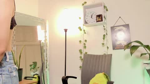 Kimm online show from 01/10/25, 05:05