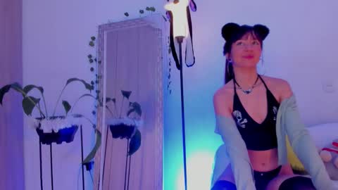 Kimm online show from 10/06/25, 02:53