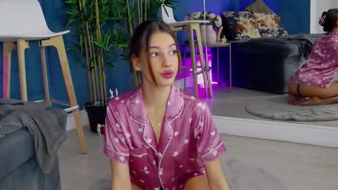 kimmdaviss online show from 12/19/25, 10:00