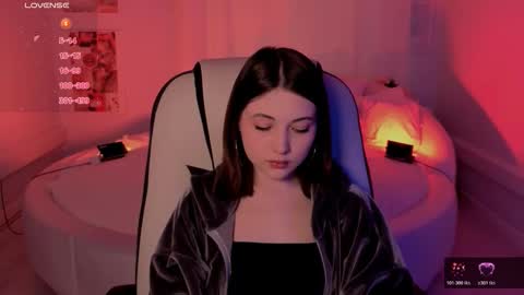  Your Kimmie  follow me  online show from 10/18/25, 07:42