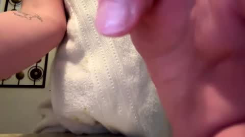 Snapshot of kimmimami chatting on 03/07/25, 01:42 kimmimami online show from 03/07/25, 01:42