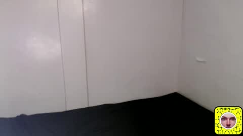 Snapshot of kimmy_fuckinggreat chatting on 12/09/24, 07:06 kim ejara online show from 12/09/24, 07:06