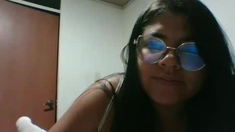 Snapshot of kimmy_kimmy_ chatting on 01/31/25, 02:37 Kimmy online show from 01/31/25, 02:37