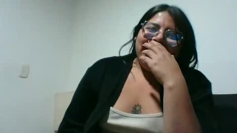 Snapshot of kimmy_kimmy_ chatting on 01/31/25, 05:40 Kimmy online show from 01/31/25, 05:40