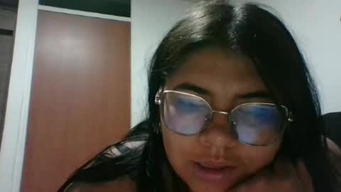 Snapshot of kimmy_kimmy_ chatting on 03/01/25, 01:00 Kimmy online show from 03/01/25, 01:00