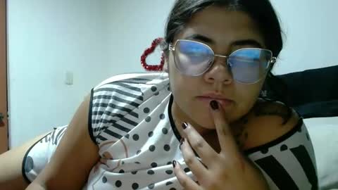 Snapshot of kimmy_kimmy_ chatting on 03/05/25, 03:08 Kimmy online show from 03/05/25, 03:08