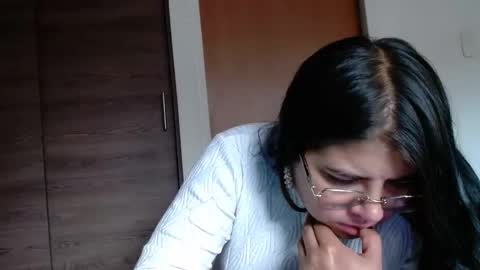 Snapshot of kimmy_kimmy_ chatting on 03/12/25, 03:29 Kimmy online show from 03/12/25, 03:29