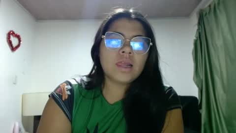 Snapshot of kimmy_kimmy_ chatting on 10/03/25, 03:25 Kimmy online show from 10/03/25, 03:25
