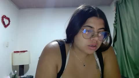 Snapshot of kimmy_kimmy_ chatting on 10/06/25, 03:04 Kimmy online show from 10/06/25, 03:04