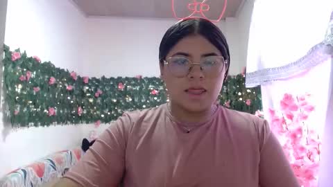 Snapshot of kimmy_kimmy_ chatting on 11/24/25, 07:57 Kimmy online show from 11/24/25, 07:57