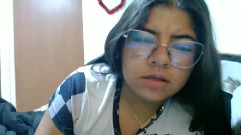 Snapshot of kimmy_kimmy_ chatting on 11/28/25, 03:14 Kimmy online show from 11/28/25, 03:14