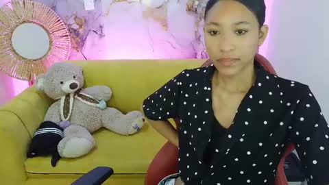 kimmy_m_ online show from 06/10/26, 12:26