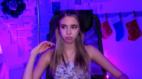 Snapshot of kimporins chatting on 01/19/26, 04:33 kimporins online show from 01/19/26, 04:33