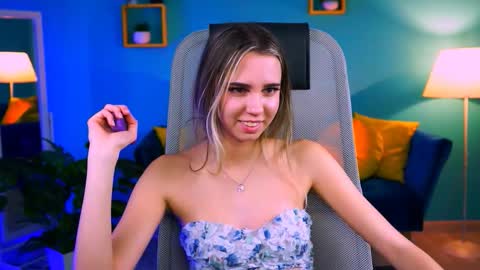 Snapshot of kimporins chatting on 02/05/26, 12:21 kimporins online show from 02/05/26, 12:21