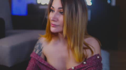 KimSkye online show from 01/21/25, 06:11