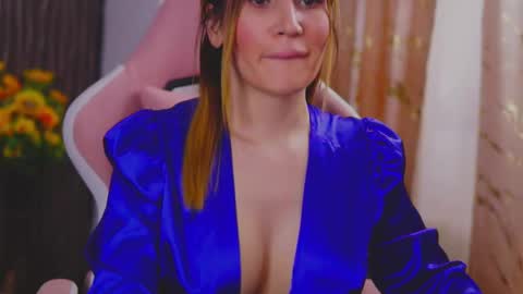 KimSkye online show from 02/21/25, 07:12