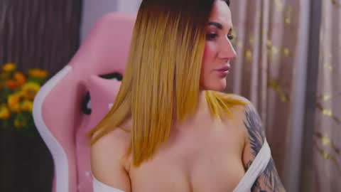 KimSkye online show from 02/22/25, 11:35