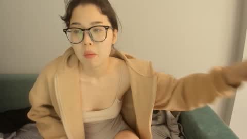 Kimi online show from 03/17/26, 03:22