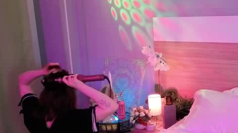 Snapshot of kina_ka chatting on 04/27/26, 01:03 kina_ka online show from 04/27/26, 01:03