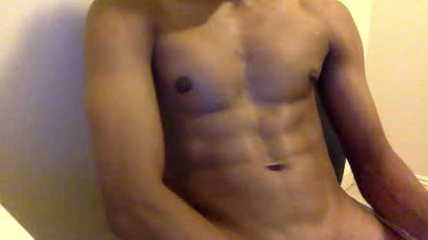 Snapshot of kinda_horny_right_now chatting on 01/07/25, 10:43 Isaac online show from 01/07/25, 10:43