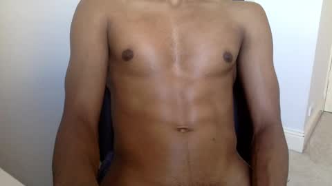 Snapshot of kinda_horny_right_now chatting on 01/16/25, 04:07 Isaac online show from 01/16/25, 04:07