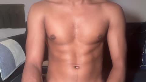 Snapshot of kinda_horny_right_now chatting on 05/28/26, 04:04 Isaac online show from 05/28/26, 04:04