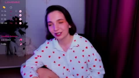 Hazel online show from 11/28/25, 01:52