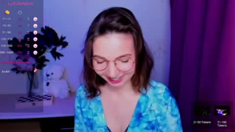 Hazel online show from 04/18/26, 07:07