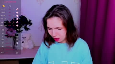 Hazel online show from 05/21/26, 01:45
