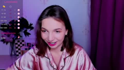 Snapshot of kindhazelhere_ chatting on 07/10/26, 10:56 Hazel online show from 07/10/26, 10:56