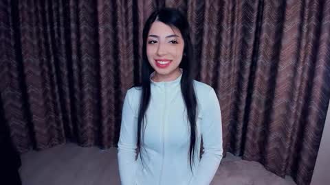 Snapshot of kindraevert chatting on 11/16/25, 05:57 Megan online show from 11/16/25, 05:57