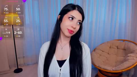 Snapshot of kindraevert chatting on 12/05/25, 05:05 Megan online show from 12/05/25, 05:05